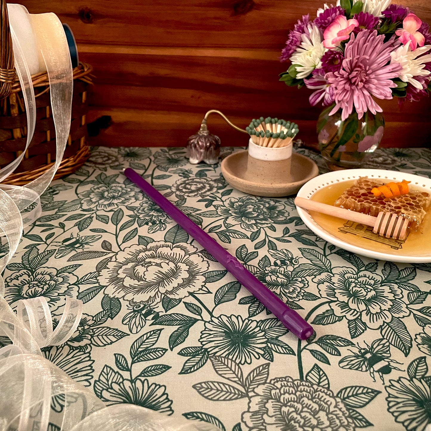 Single Lilac Memorial Beeswax Taper (Thin 10in)